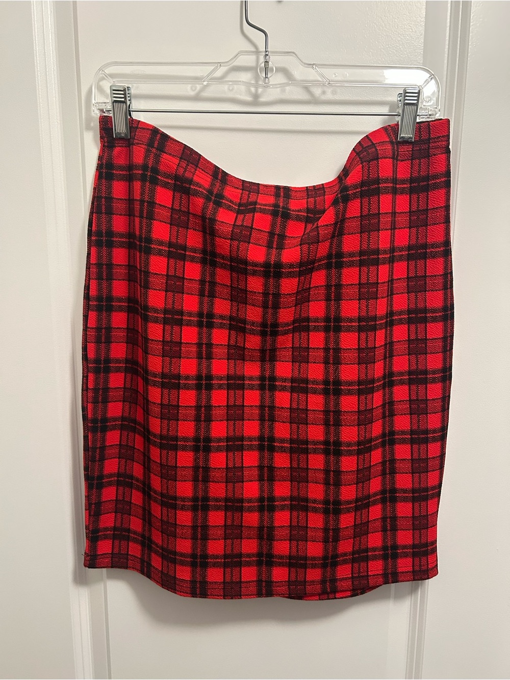 SHEIN Red and Black Plaid Pencil Skirt